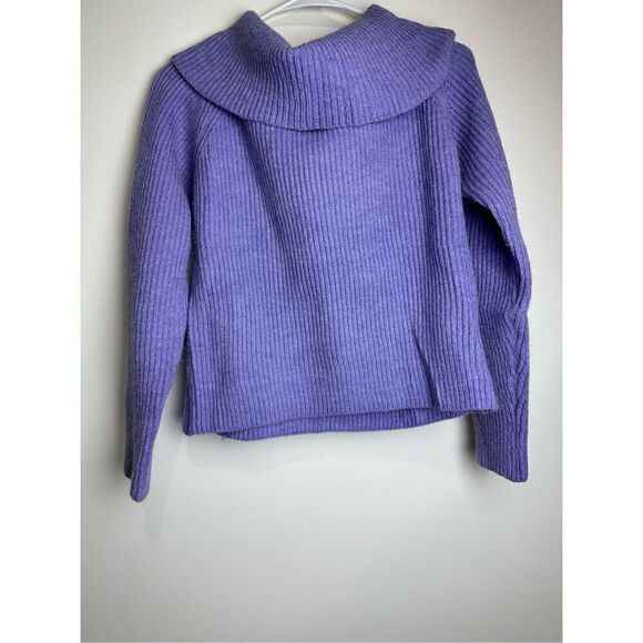 Off shoulder purple sweater - Picture 4 of 5